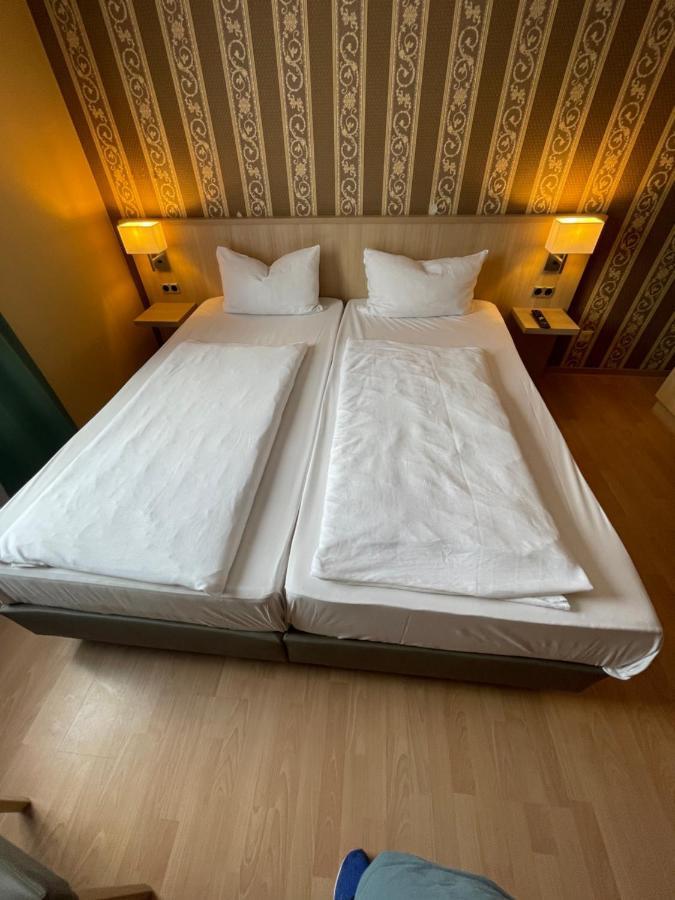 Hafner Hotel- -self Check-in Stuttgart